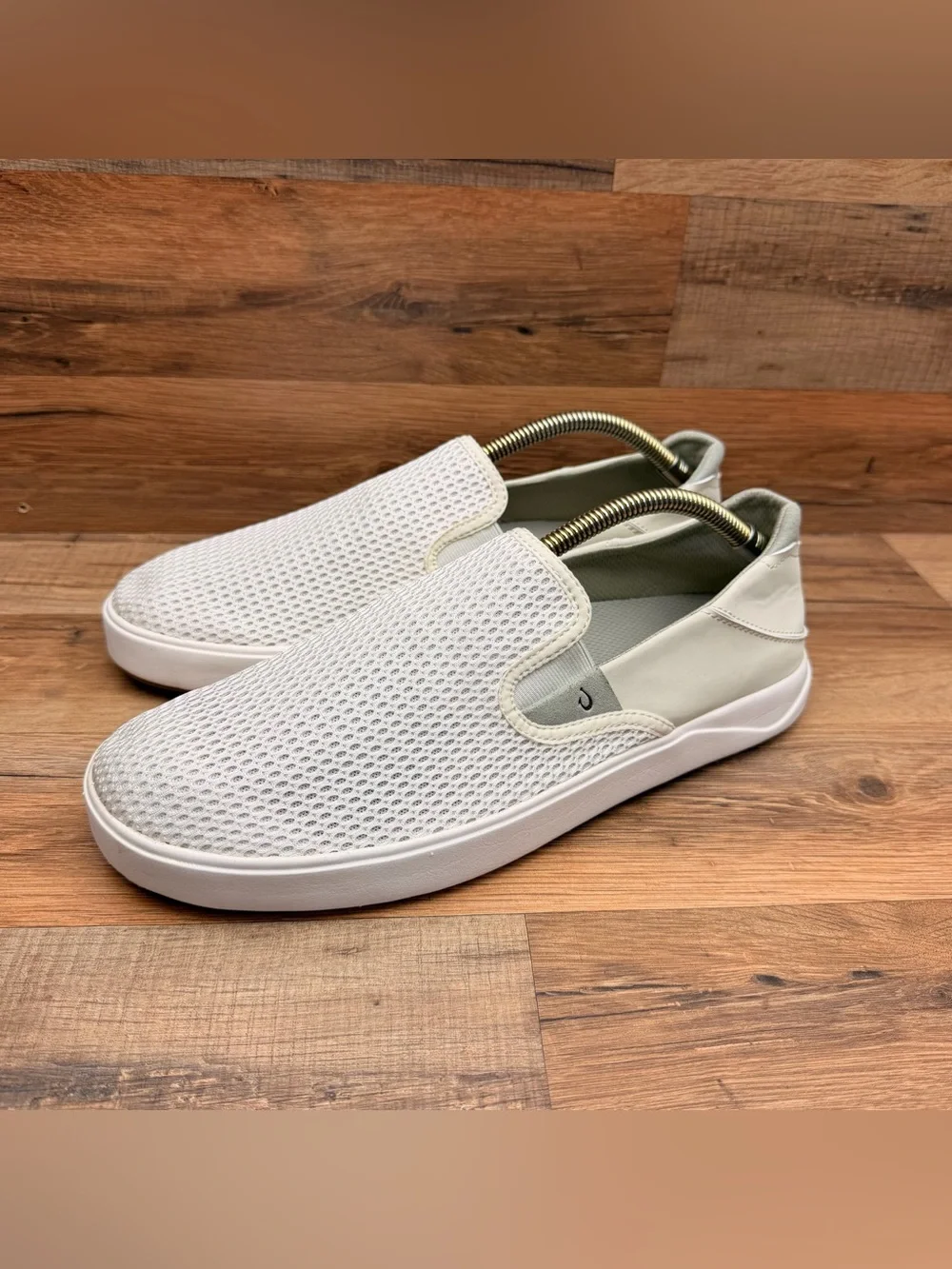 Olukai size 11 Pehuea Slip on Shoes Sneakers  White Slip-On Mesh Casual Shoes